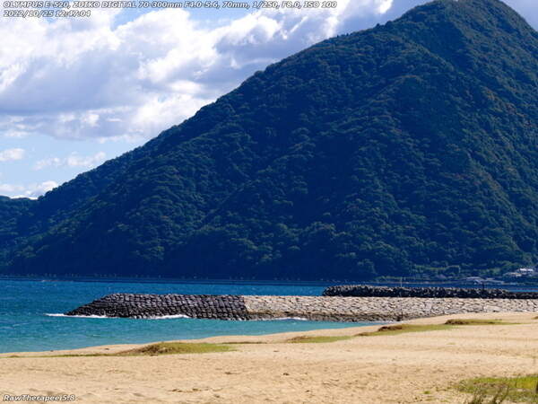 餅ヶ浜緑地(別府市) 広角端 : 高崎山