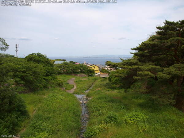 境川(別府市) イナコスの橋からの別府湾