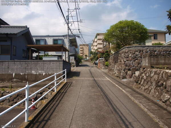 南立石板地町(別府市) 小学生時代の通学路で自宅を目指す