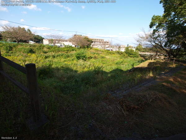 南立石公園(別府市) 河川敷広場への階段