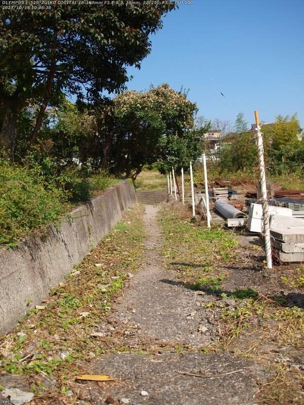南立石生目町(別府市) 境川への狭い道