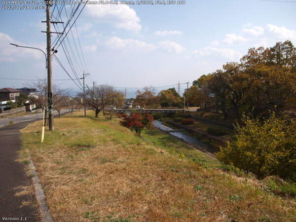 扇山町(別府市) 境川沿いに道路を下る
