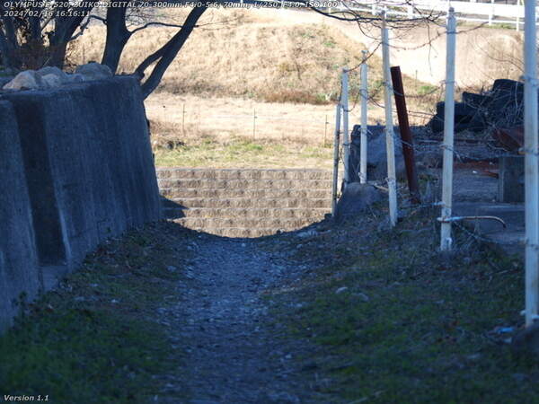 南立石生目町(別府市) 境川への細い道