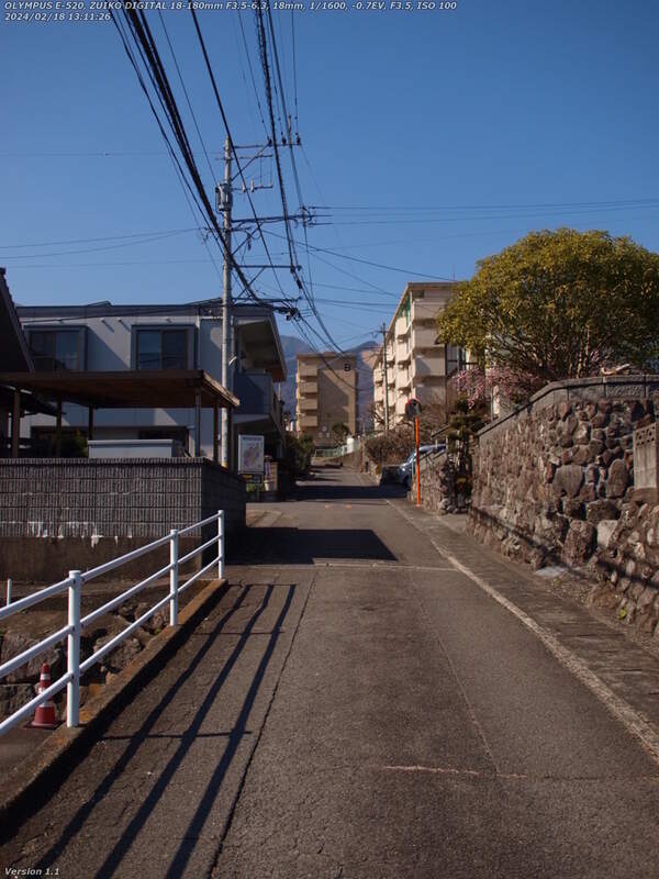 南立石板地町(別府市) 小学生時代の通学路で自宅を目指す