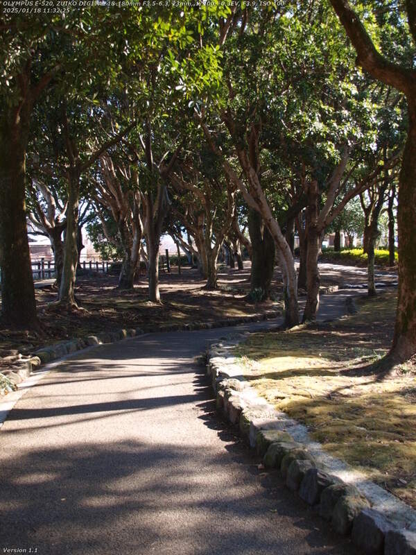 南立石公園(別府市) 南立石公園を境川沿いに下流へ進む