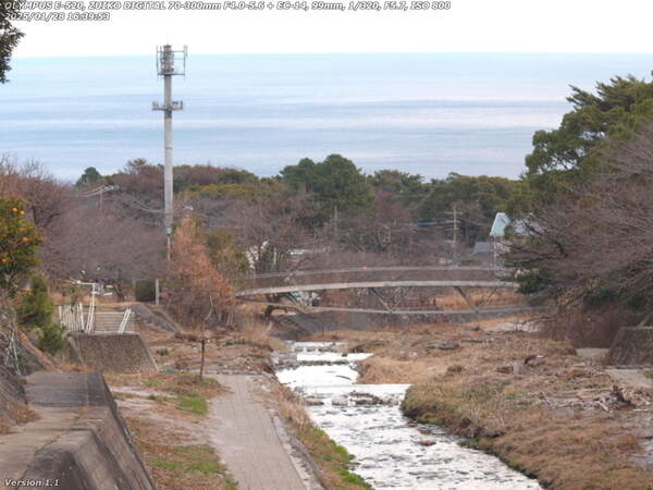 境川(別府市) イナコスの橋と別府湾