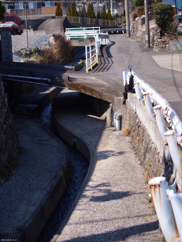 南立石板地町(別府市) 板地川の左岸を上る