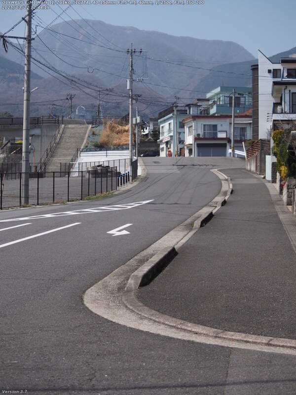 南立石二区(別府市) 52号線沿いに住宅地を上る