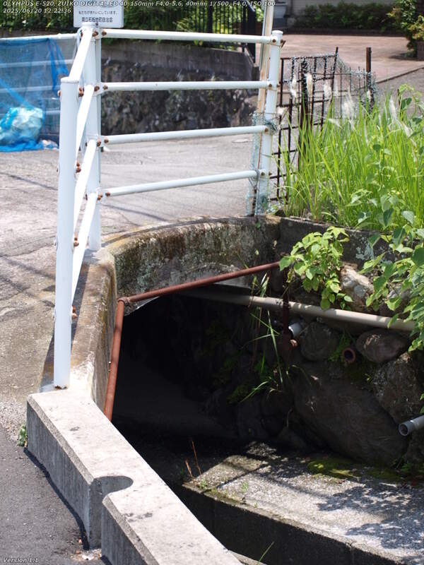 南立石板地町(別府市) 名も無き橋で右岸へ渡る