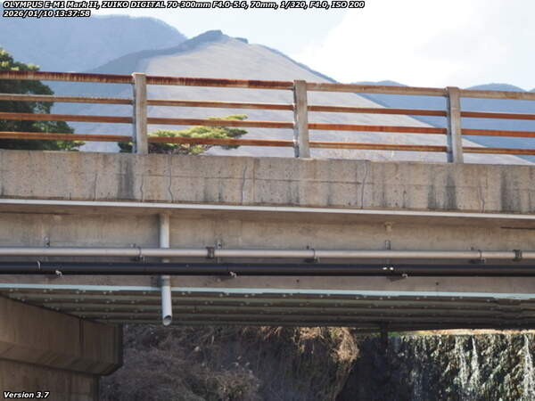 境川(別府市) 古戦場橋と扇山