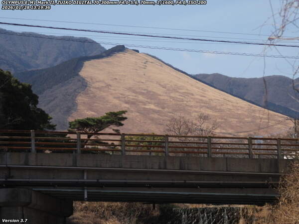 境川(別府市) 古戦場橋と扇山